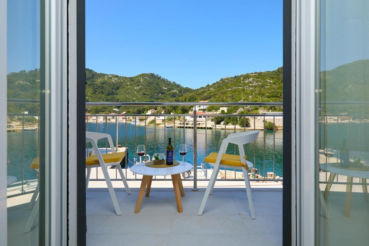 Green Lantern Apartments Okuklje 외부 사진
